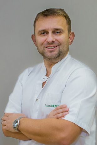 Bartłomiej Kasprzak – lekarz stomatolog - Stomatologia Perfektdent Białołęka i Tarchomin